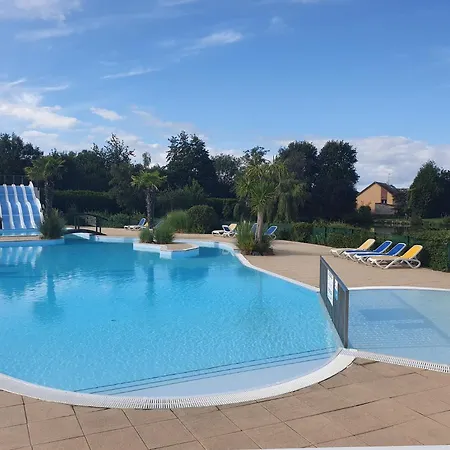 Aux Deux Amis Saint-Symphorien-le-Valois